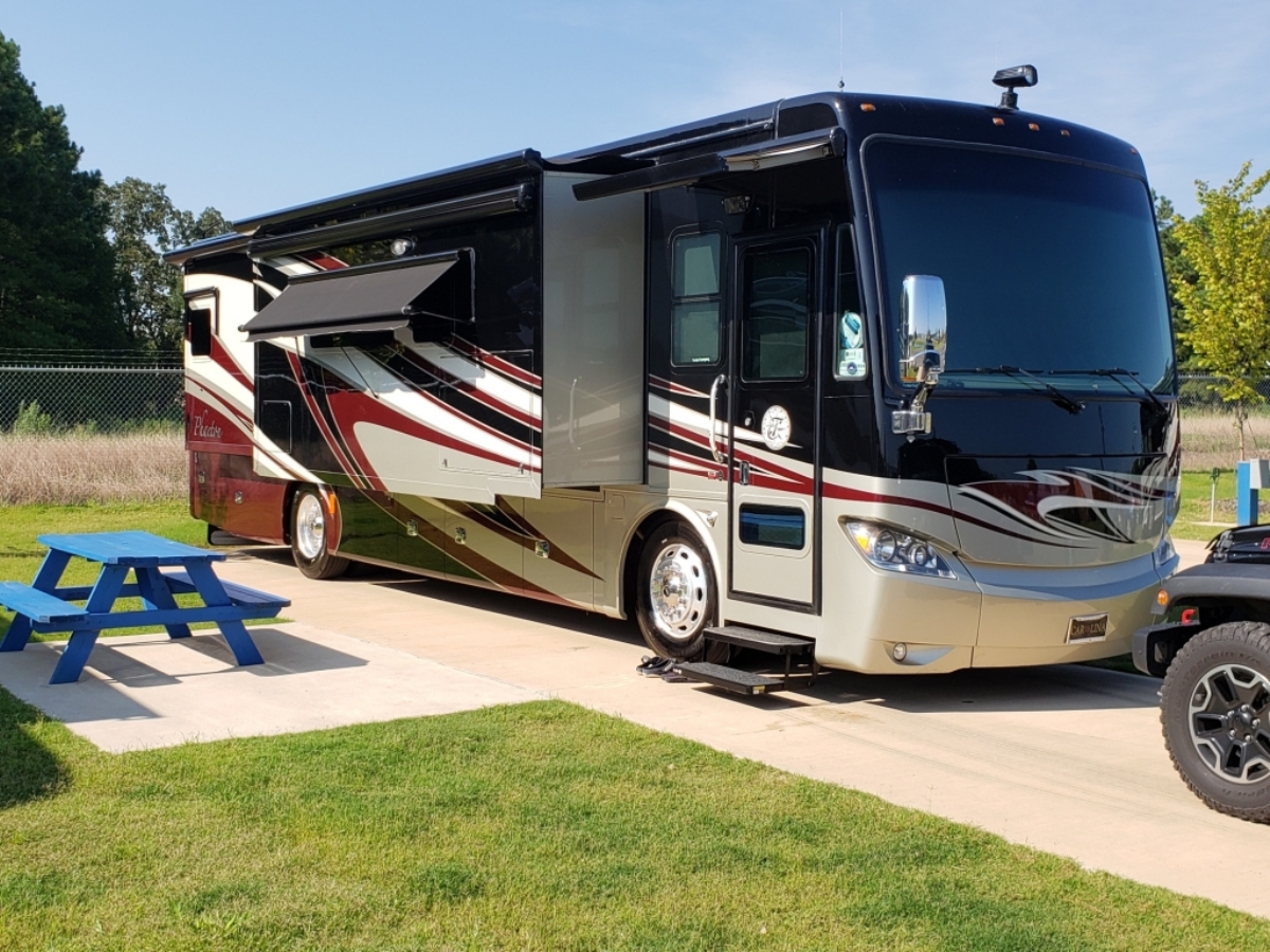 2014 Tiffin Phaeton 36GH TIFFIN Motorhomes For Sale By Owner